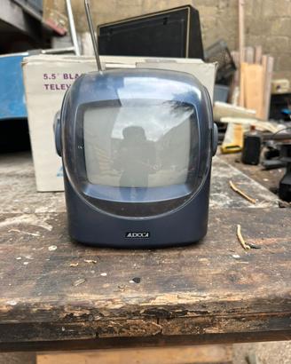 Televisore portatile vintage Audiola da 5,5”
