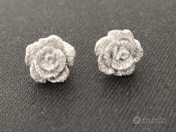 orecchini a rosa argento glitterato 