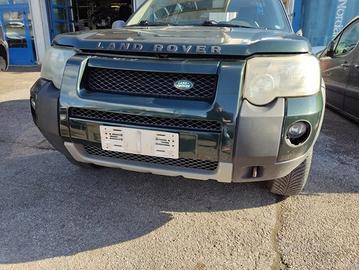 Paraurti anteriore LAND ROVER FREELANDER del 2004