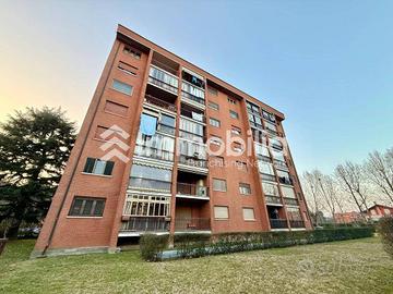 Appartamento di 111 m² con 4 locali e box auto a N