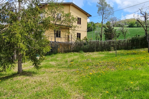 Casa con due appartamenti