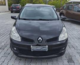 Renault - Clio 5p 1.5 Dci Rip Curl 85cv.