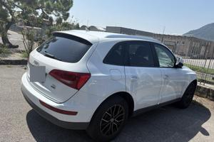 Audi Q5 2.0 TDI Business