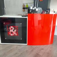 Arredamento negozio di abbigliamento