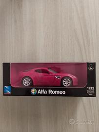 Macchinina Alfa Romeo 8C Competizione scala 1/32