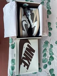 Nike jordan low x travis scott