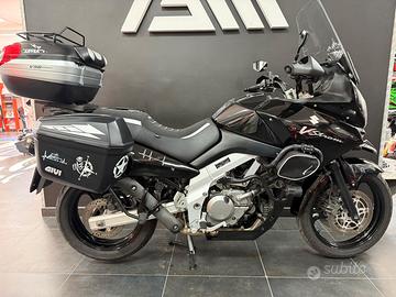 SUZUKI V-STROM 650 - KIT VALIGIE e SUPER ACCESSORI