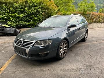 Ricambi Volkswagen Passat SW 07 diesel colori vari