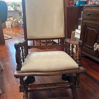 Sedia a dondolo antica