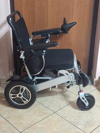 Sedia a rotelle elettrica 