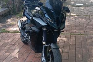 Bmw S1000xr  triple black 2022