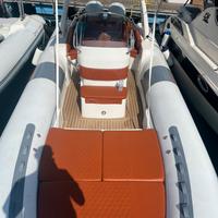 Gommone bat 745