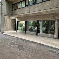 Privato negozio a Dalmine (Bg)