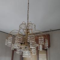 Lampadario dorato a 9 luci