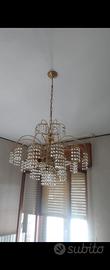 Lampadario dorato a 9 luci