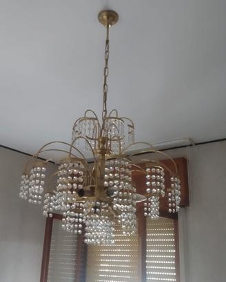 Lampadario dorato a 9 luci