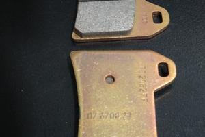 COPPIA PASTIGLIE ANTERIORI