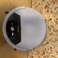 Robot aspirapolvere lava pavimenti