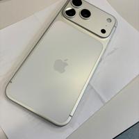 iPhone 17 Pro Max + Powerbank Anker + Cover Apple