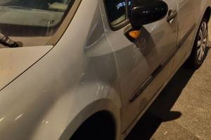 Marca e Modello Veicolo: RENAULT Modus 1.2 Luxe CV