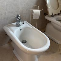 Coppia di - Wc + Bidet + rubinetteria Bidet
