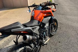 KTM- DUKE 790