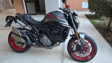 Ducati Monster 937 