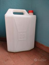 Tanica da 25 litri.