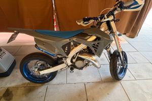 Tm smr 125 2 t convertito a carburatore biposto.