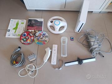 Nintendo Wii con 4 giochi e volante