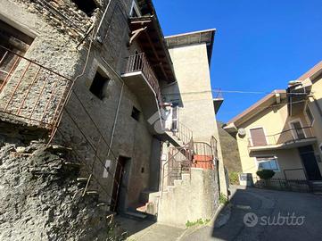 CASA SEMINDIPENDENTE A SONDRIO