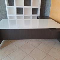 Scrivania dirigenziale vetro satinato angolare