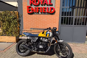 Royal Enfield Interceptor Bear wild honey