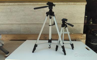 2 cavalletti per macchina fotografica