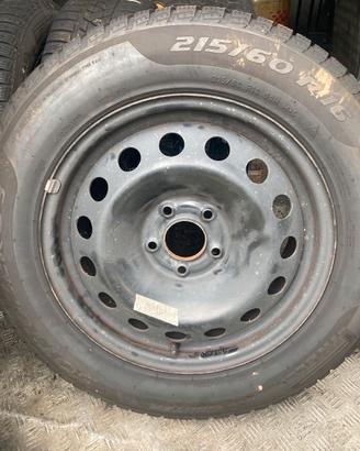 Pneumatici Pirelli - Invernali - 215/60/R16