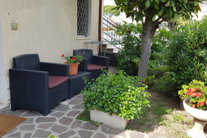 BILOCALE comodo a 50 mt. Mare