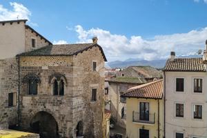 2 LOCALI A CASTEL DI SANGRO