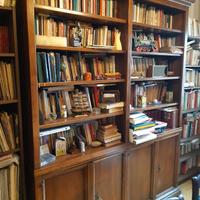 libreria legno scuro