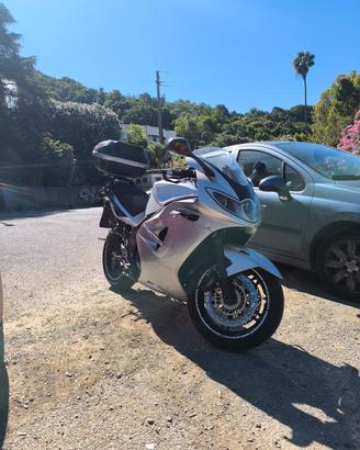 Triumph Sprint ST 1050