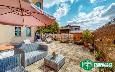 APPARTAMENTO CON GIARDINO E TERRAZZO!!!