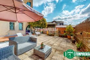 APPARTAMENTO CON GIARDINO E TERRAZZO!!!