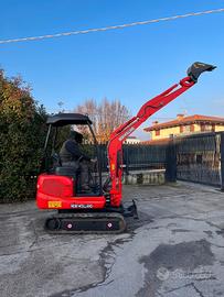 E276- ESCAVATORE NEW HOLLAND 18 Q