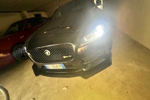 Jaguar XF  R-SPORT