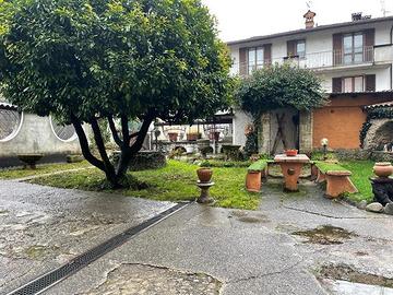 Trilocale con terrazza vivibile, porticato e box