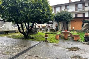 Trilocale con terrazza vivibile, porticato e box