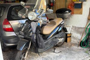 Scooter Piaggio Beveely 300