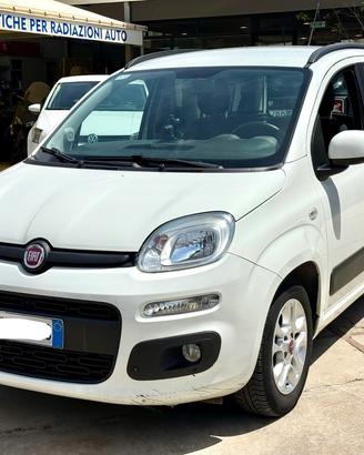 FIAT Panda 1.3 MJT 95 CV S&S Lounge 2017 CON KM 11
