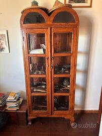 vetrina in legno 