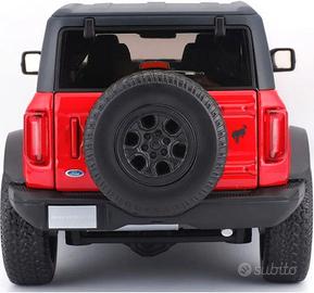 FORD Bronco Wildtrack, scala 1/18 Maisto