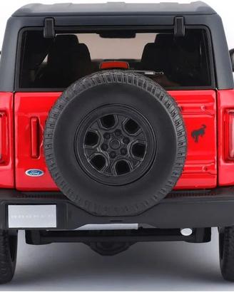 FORD Bronco Wildtrack, scala 1/18 Maisto